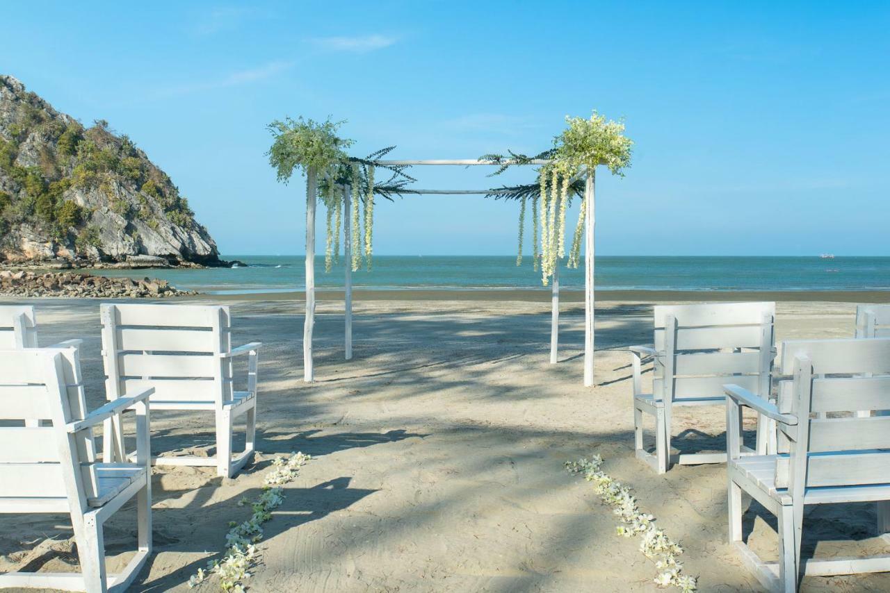 La Isla Pranburi Beach Resort Sam Roi Yot Exterior photo