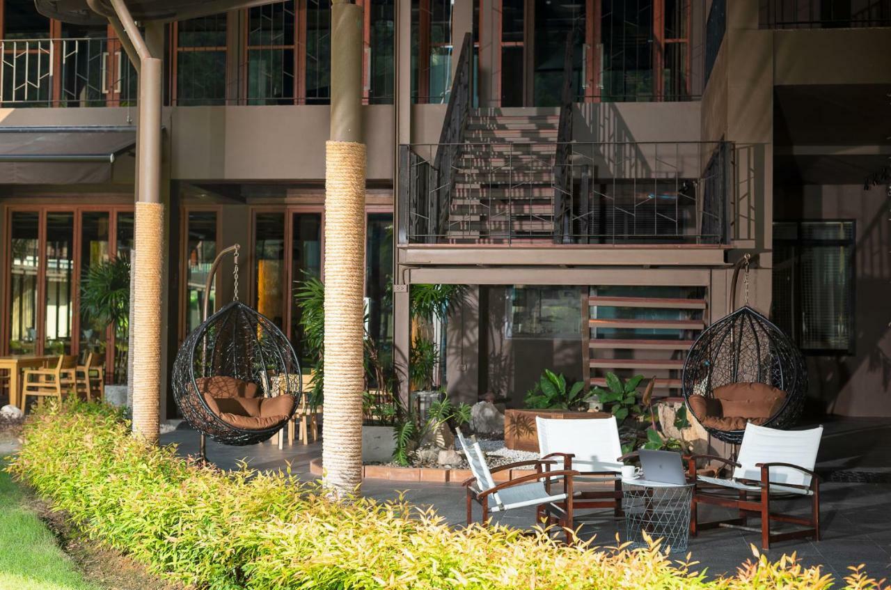 La Isla Pranburi Beach Resort Sam Roi Yot Exterior photo